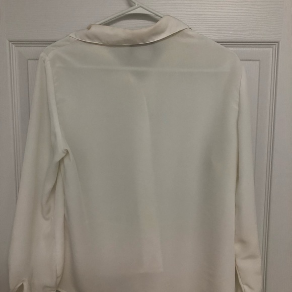 White womens button up - Picture 2 of 5